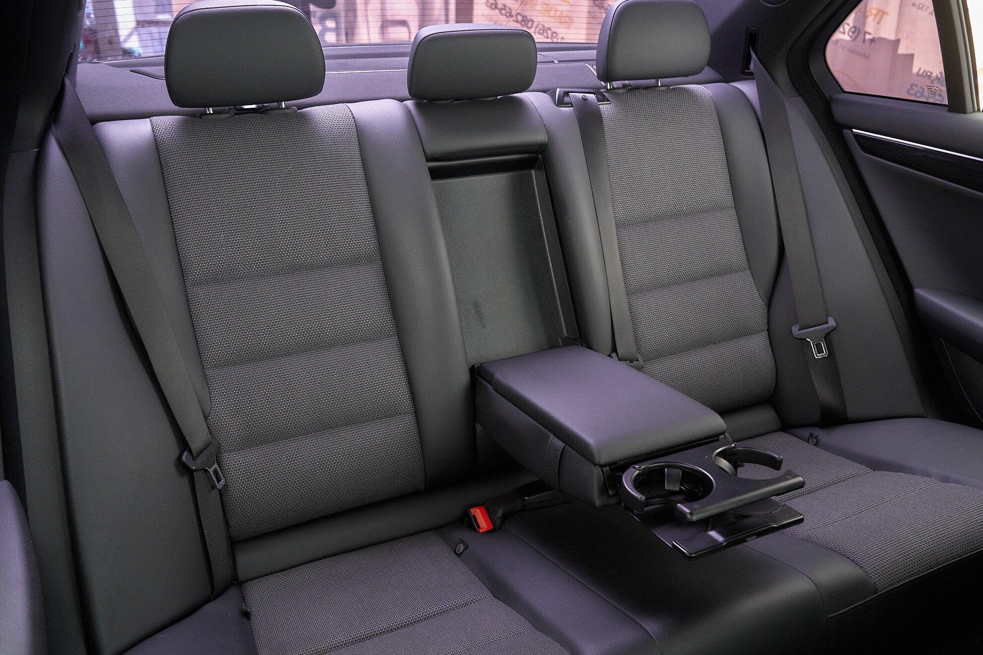Mercedes-Benz C-Класс 2013, белый