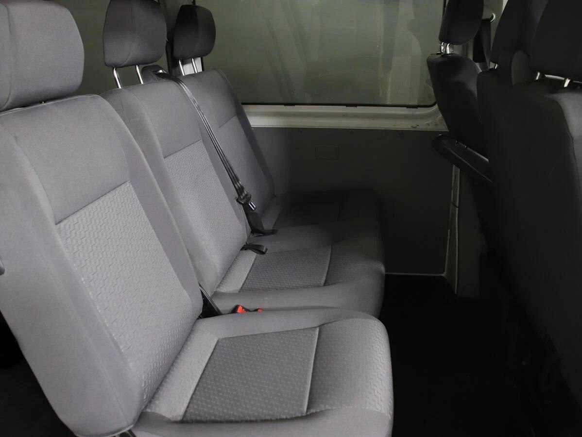 Volkswagen Transporter 2014, белый