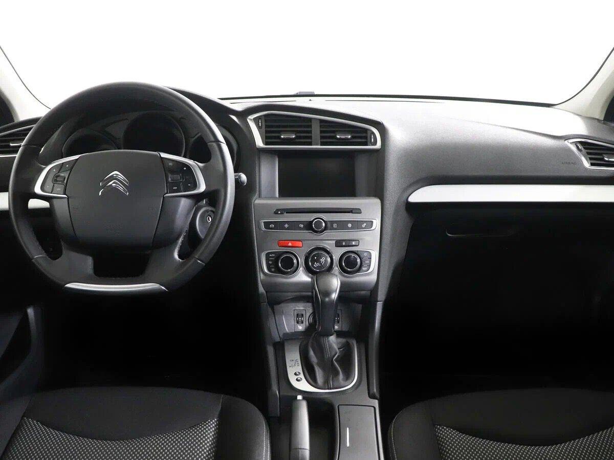 Citroen C4 2019, черный