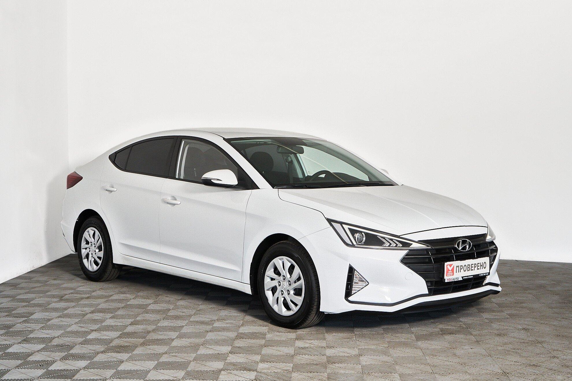 Hyundai Avante 2019, белый