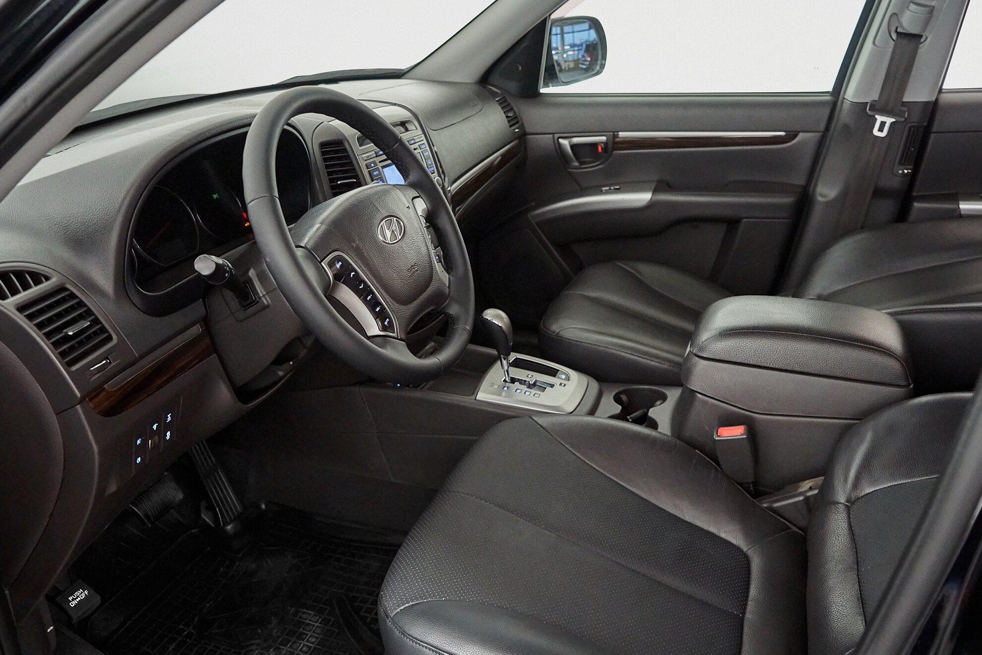 Hyundai Santa Fe 2012, черный