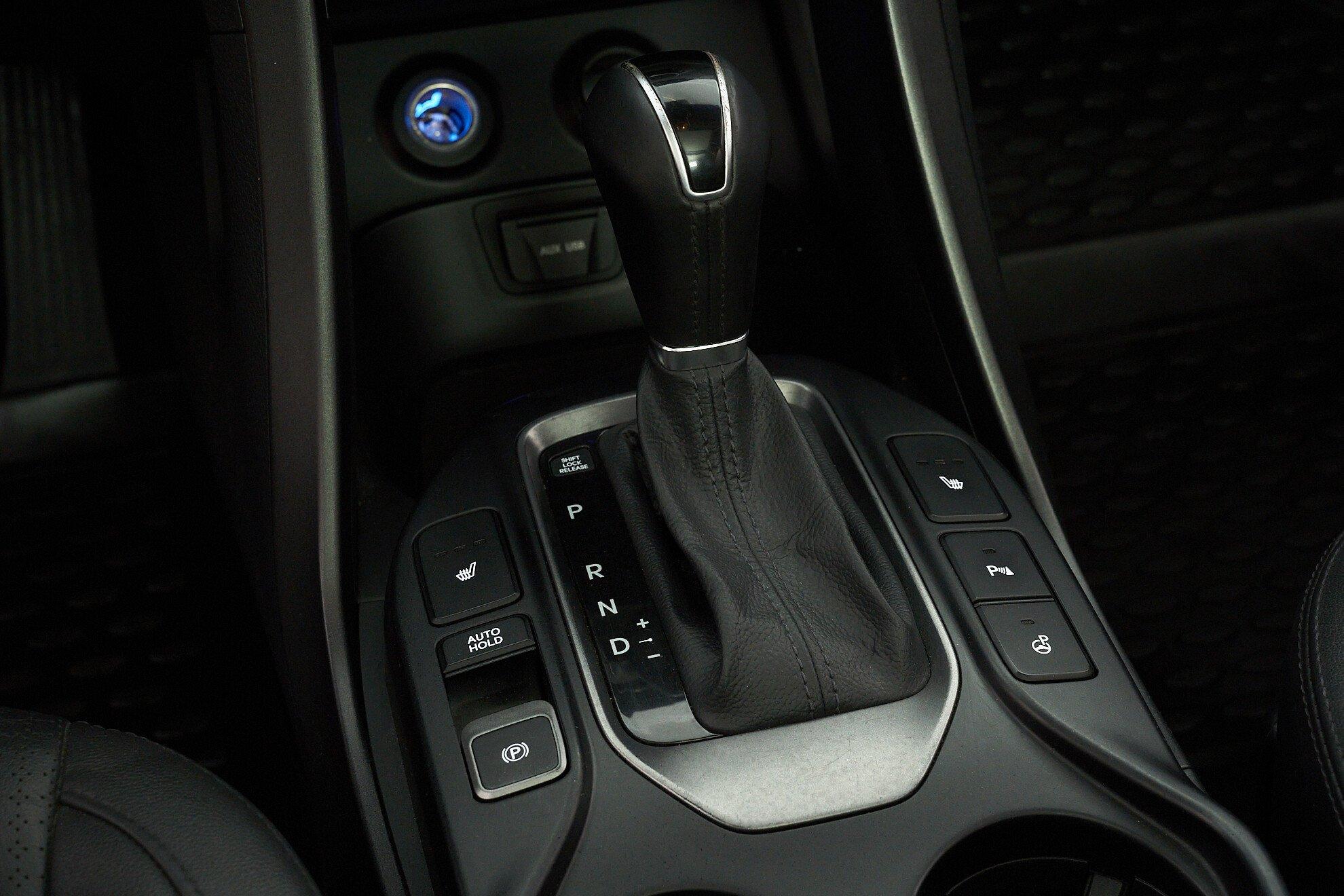 Hyundai Santa Fe 2014, серебряный