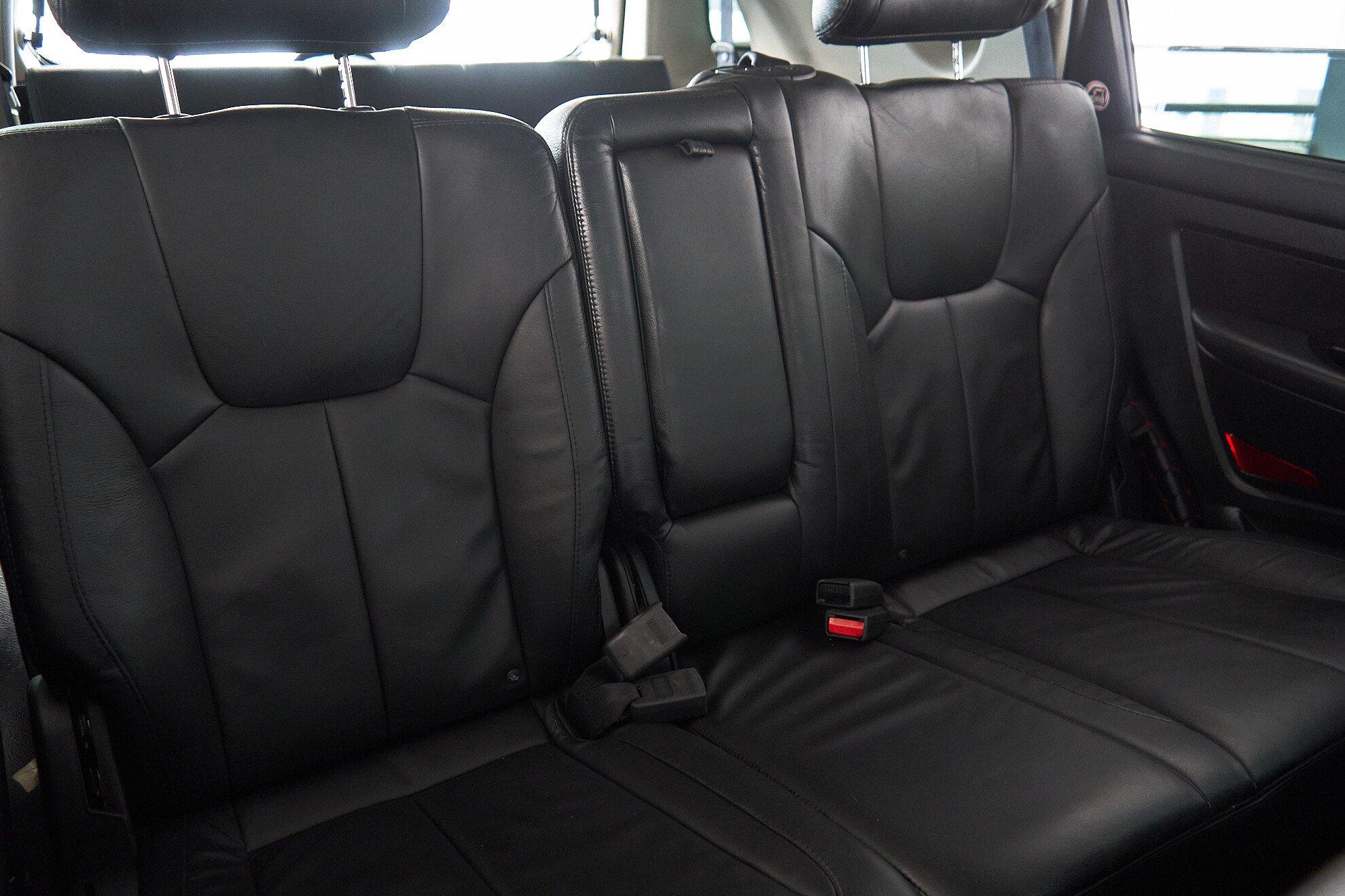 SsangYong Rexton 2013, черный