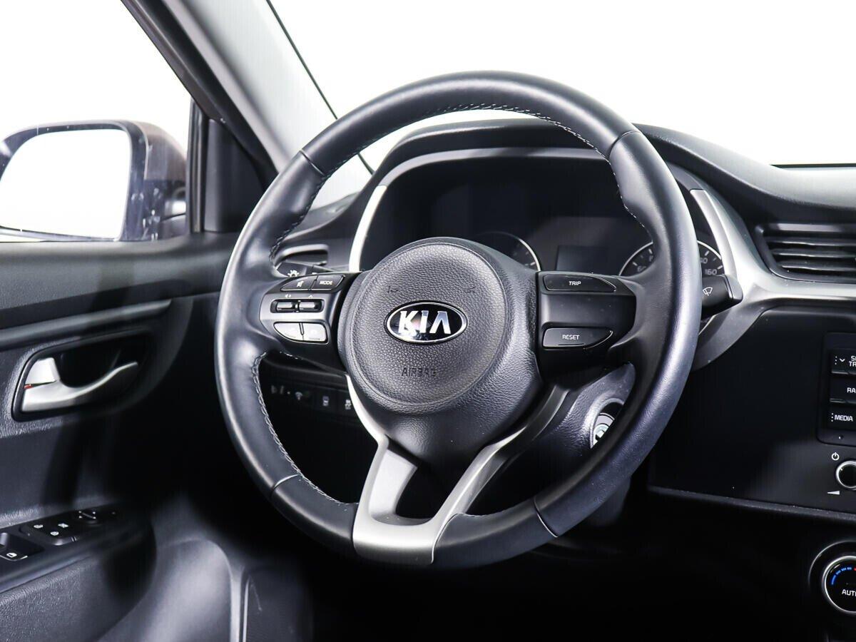 Kia Rio 2022, коричневый