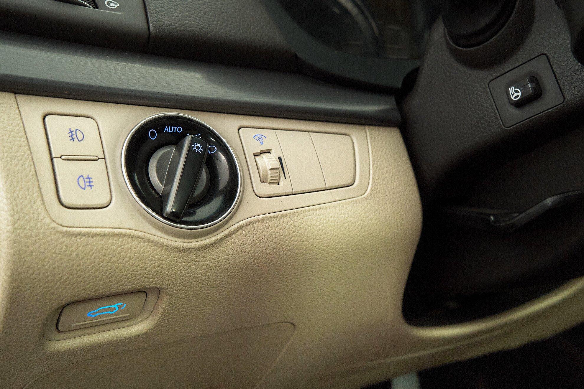 Hyundai i40 2016, белый