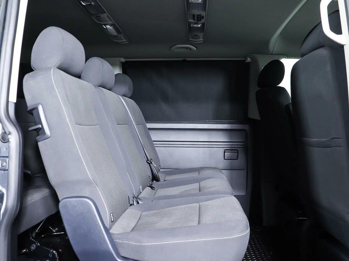 Volkswagen Caravelle 2019, серый