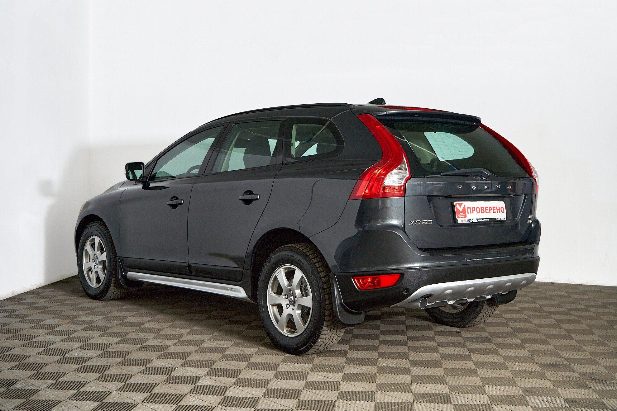 Volvo XC60 2013, серый