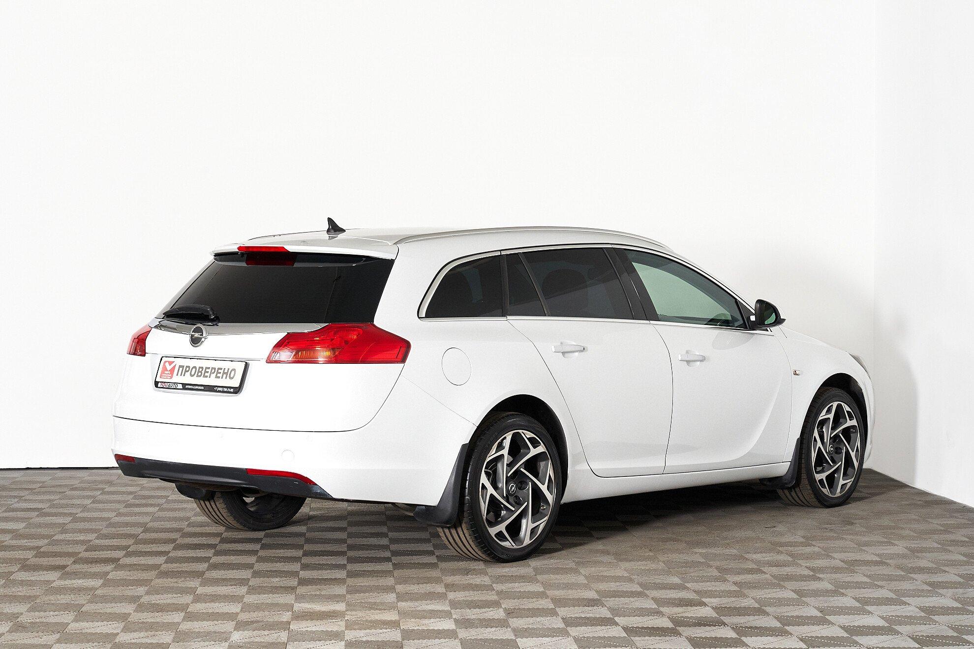 Opel Insignia 2013, белый