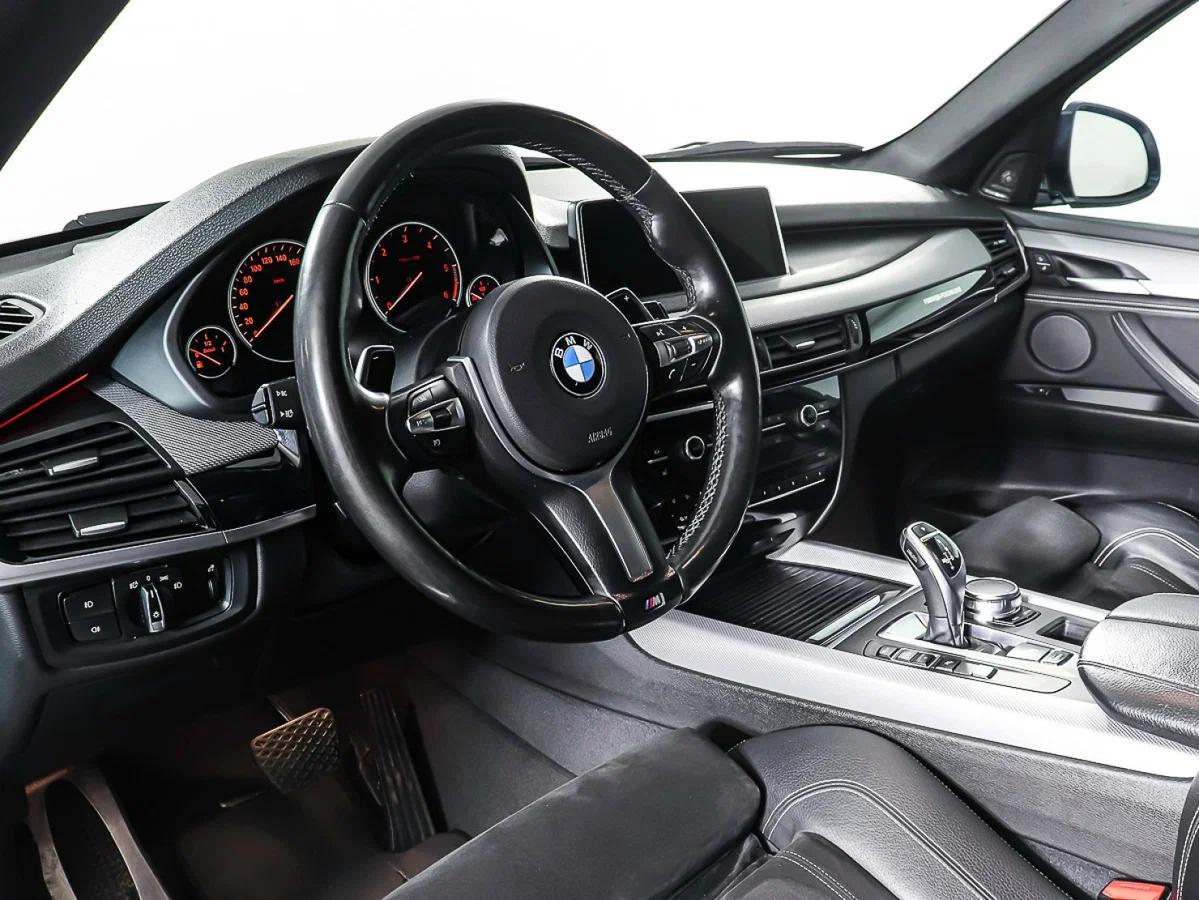 BMW X5 2018, белый