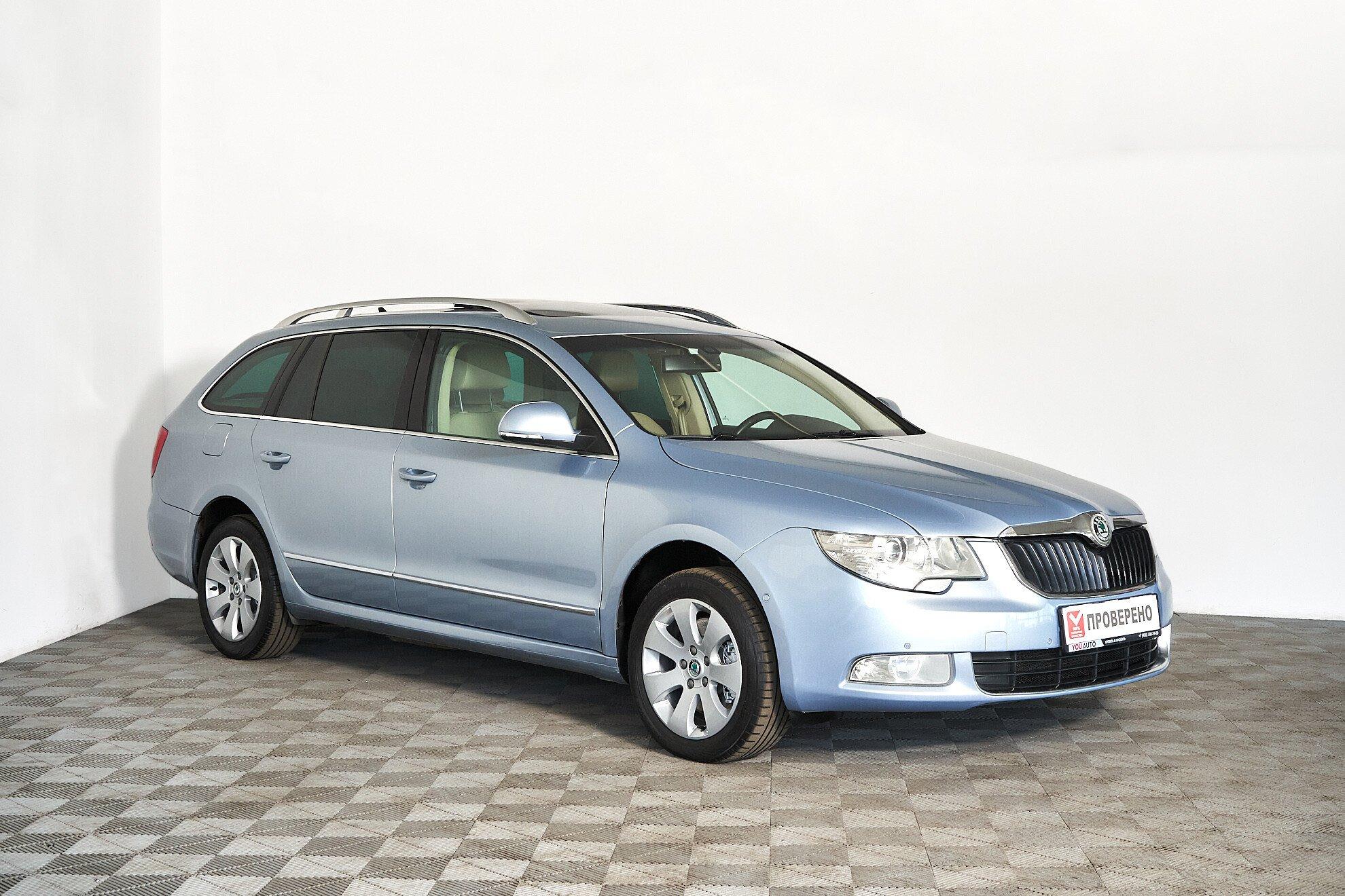 Skoda Superb 2011, голубой