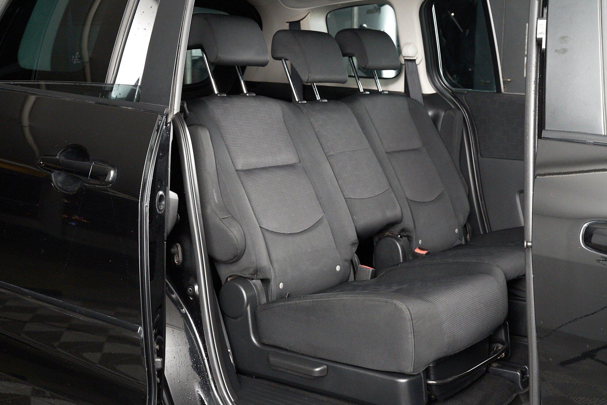 Mazda 5 2009, черный