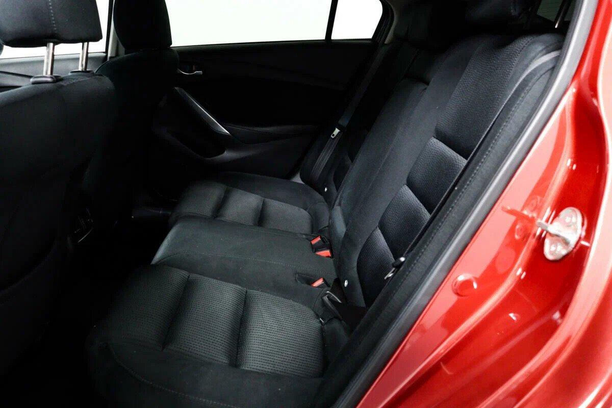 Mazda 6 2018, красный