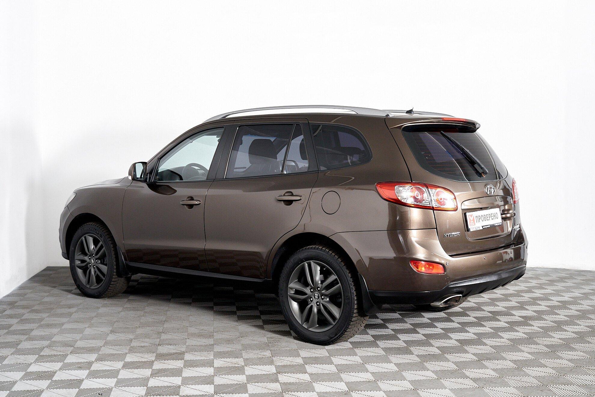 Hyundai Santa Fe 2010, коричневый