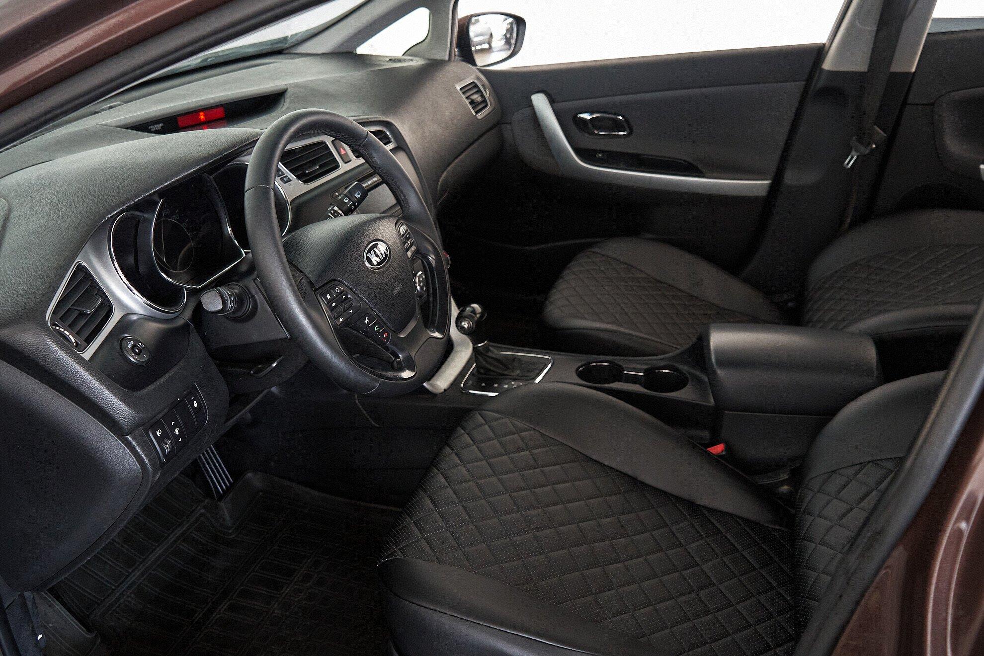 Kia Ceed 2013, коричневый