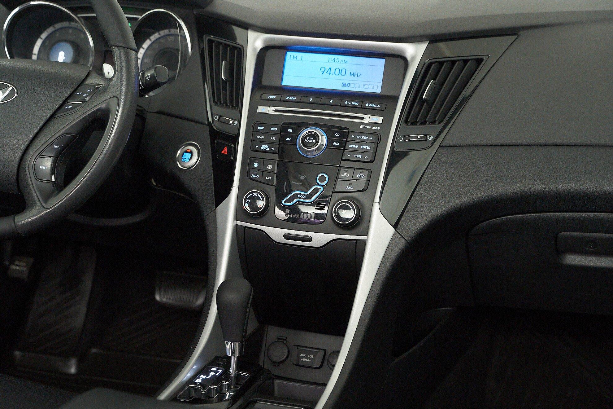 Hyundai Sonata 2010, черный