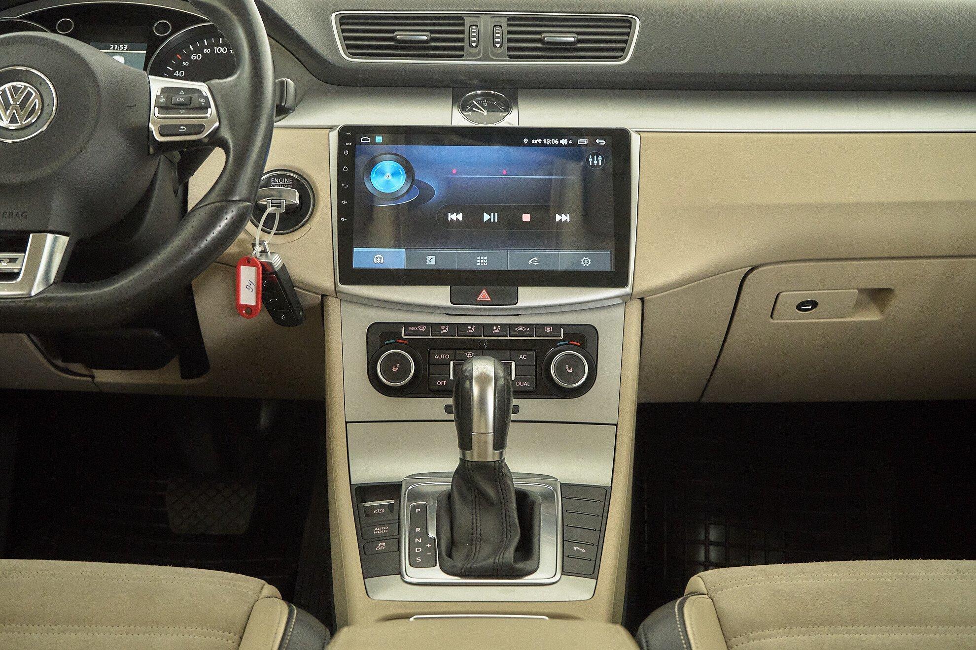 Volkswagen Passat CC 2011, серый