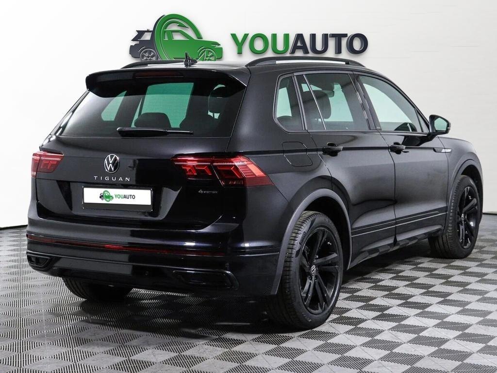 Volkswagen Tiguan 2021, черный