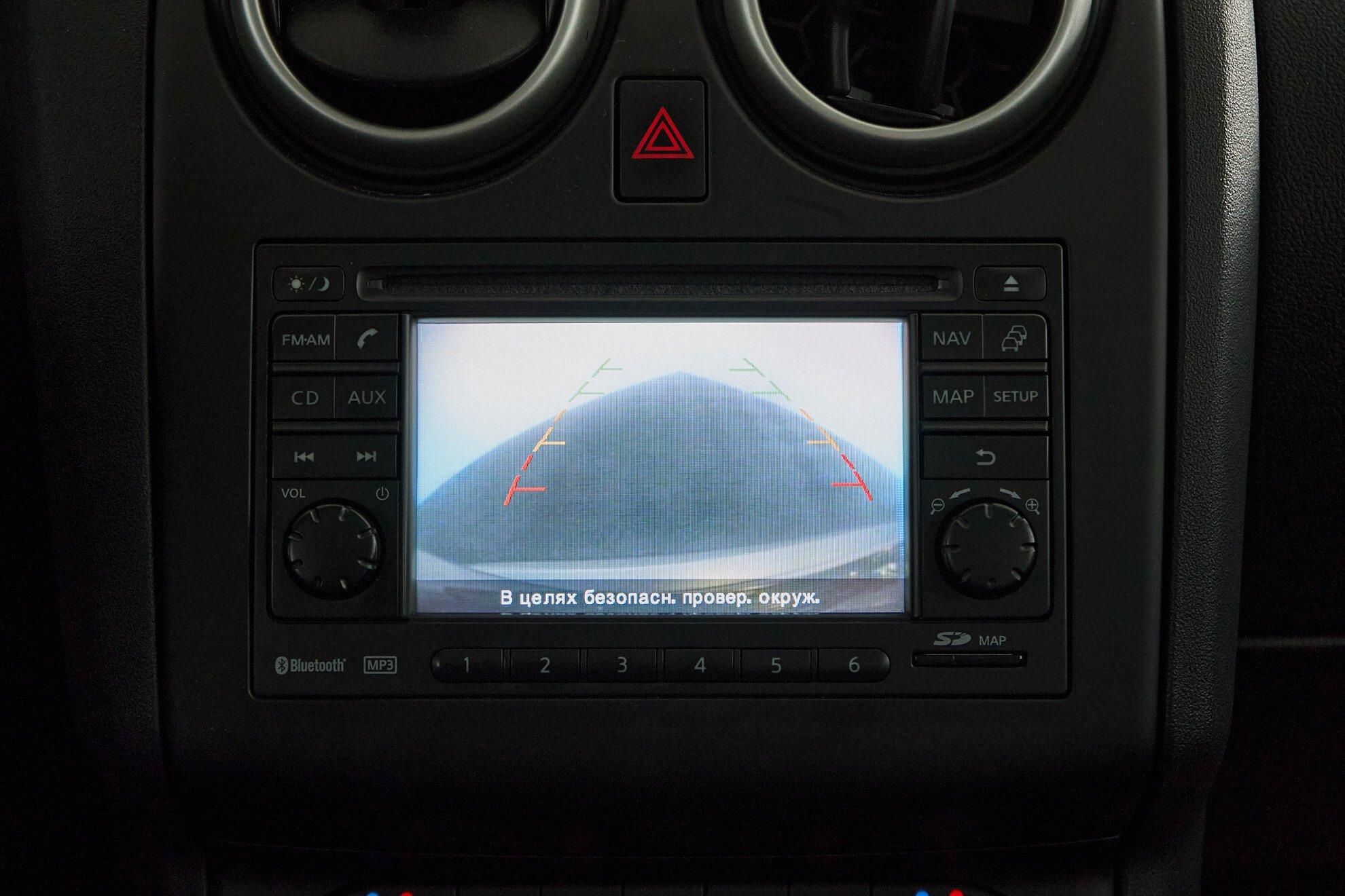 Nissan Qashqai 2011, серебряный