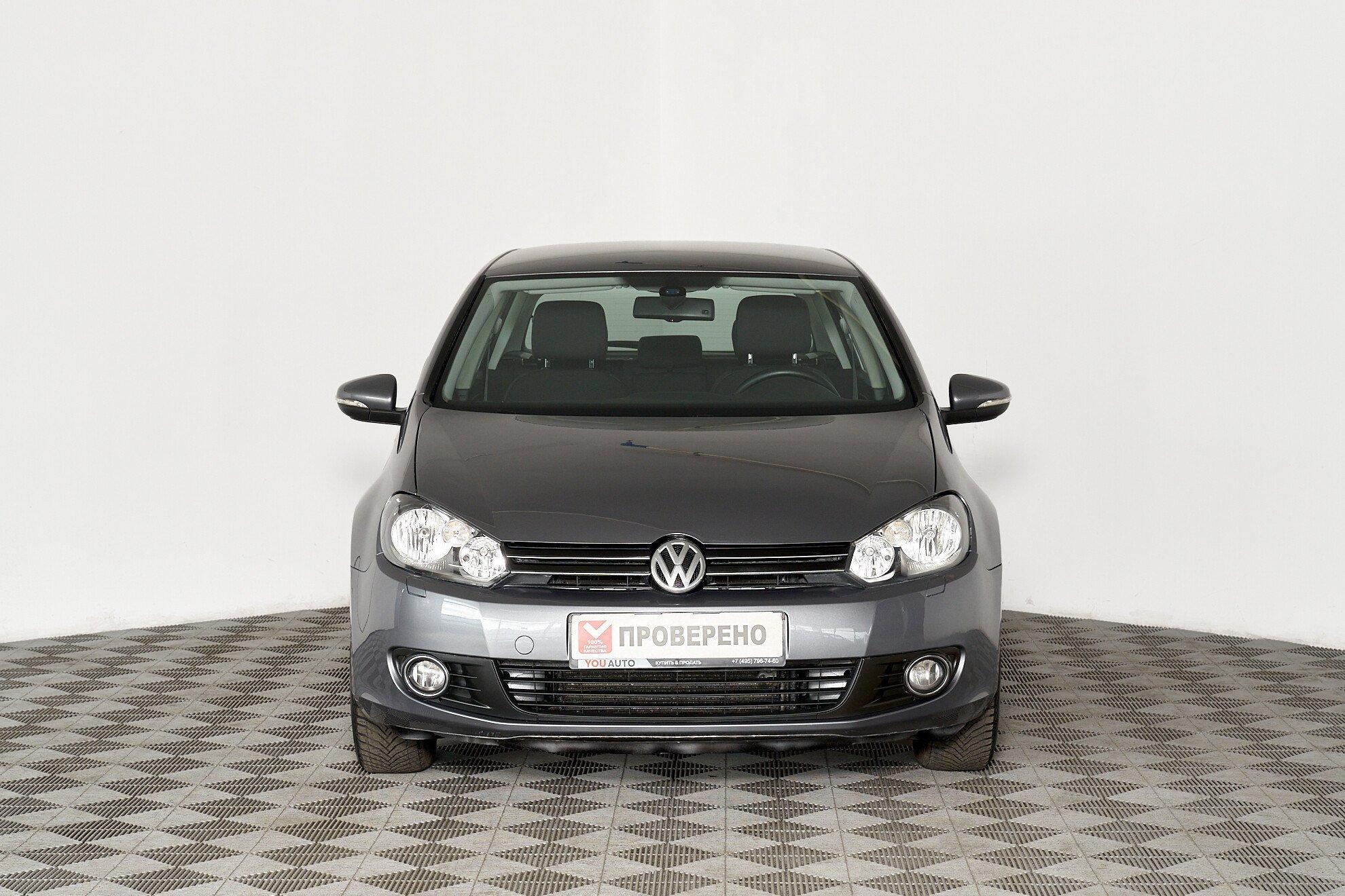 Volkswagen Golf 2012, серый