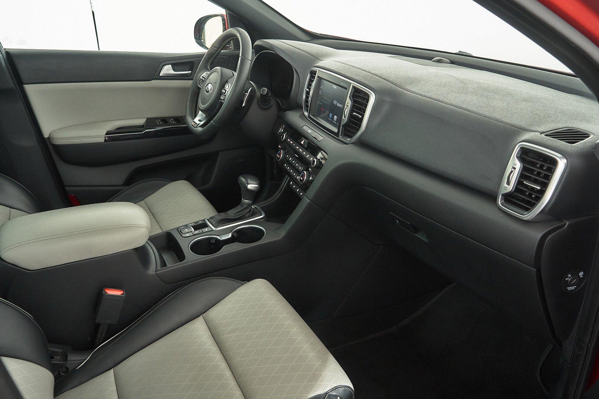 Kia Sportage 2017, красный