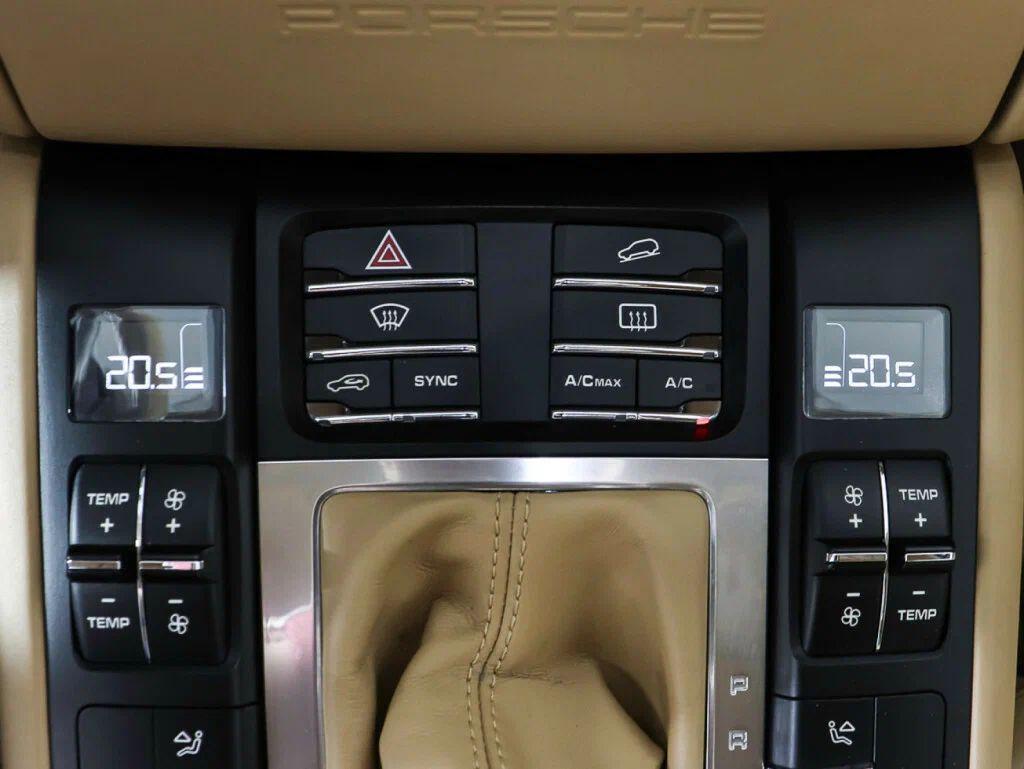 Porsche Macan 2016, белый