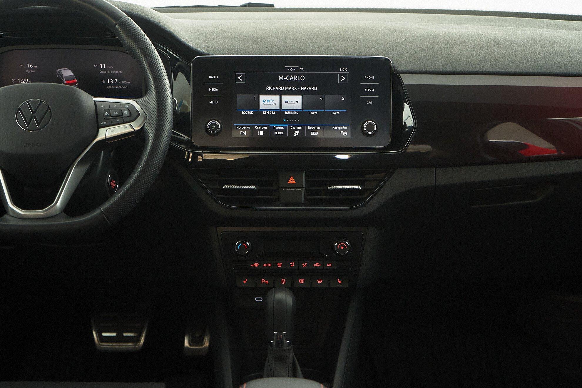 Volkswagen Polo 2021, белый