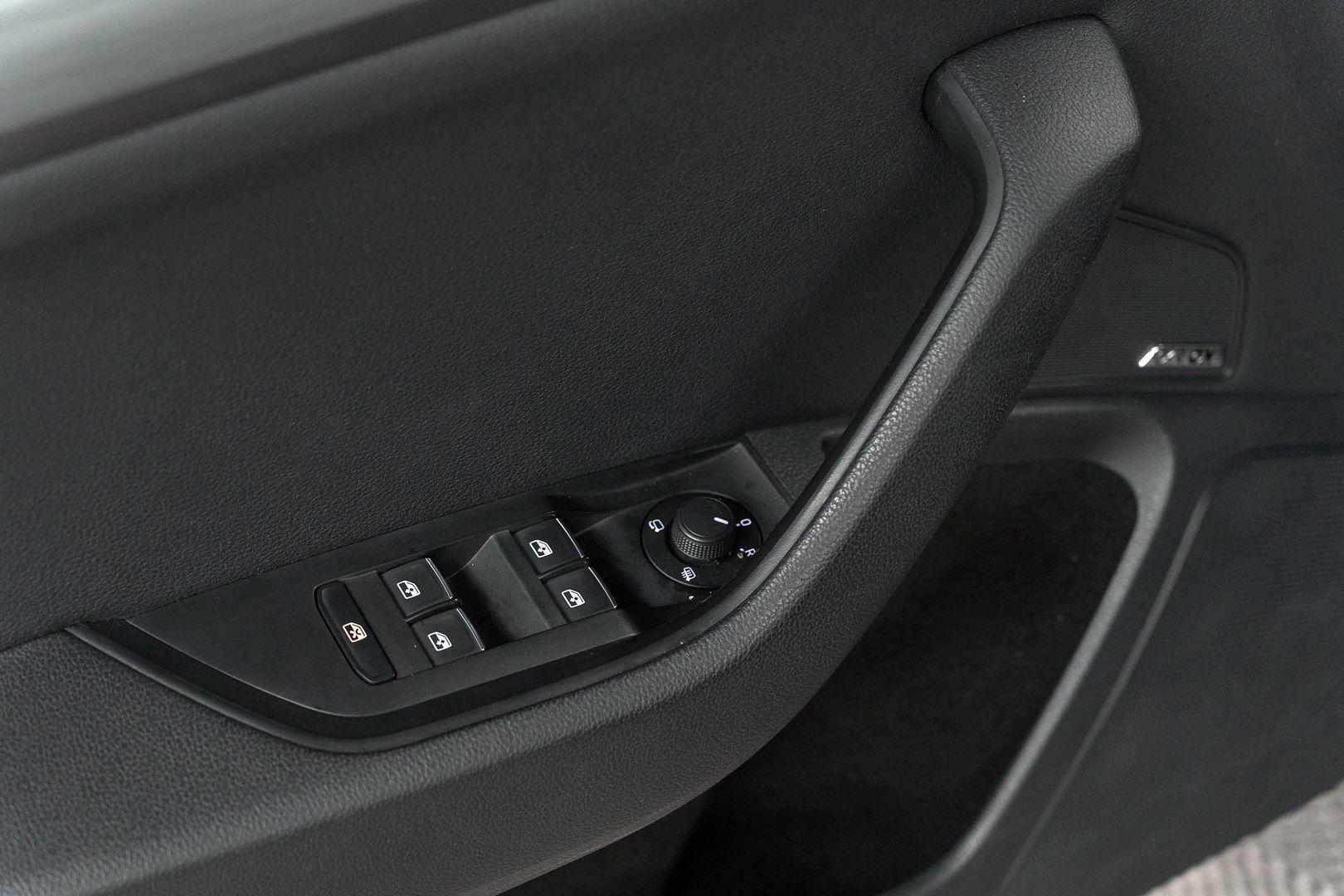 Skoda Superb 2017, коричневый