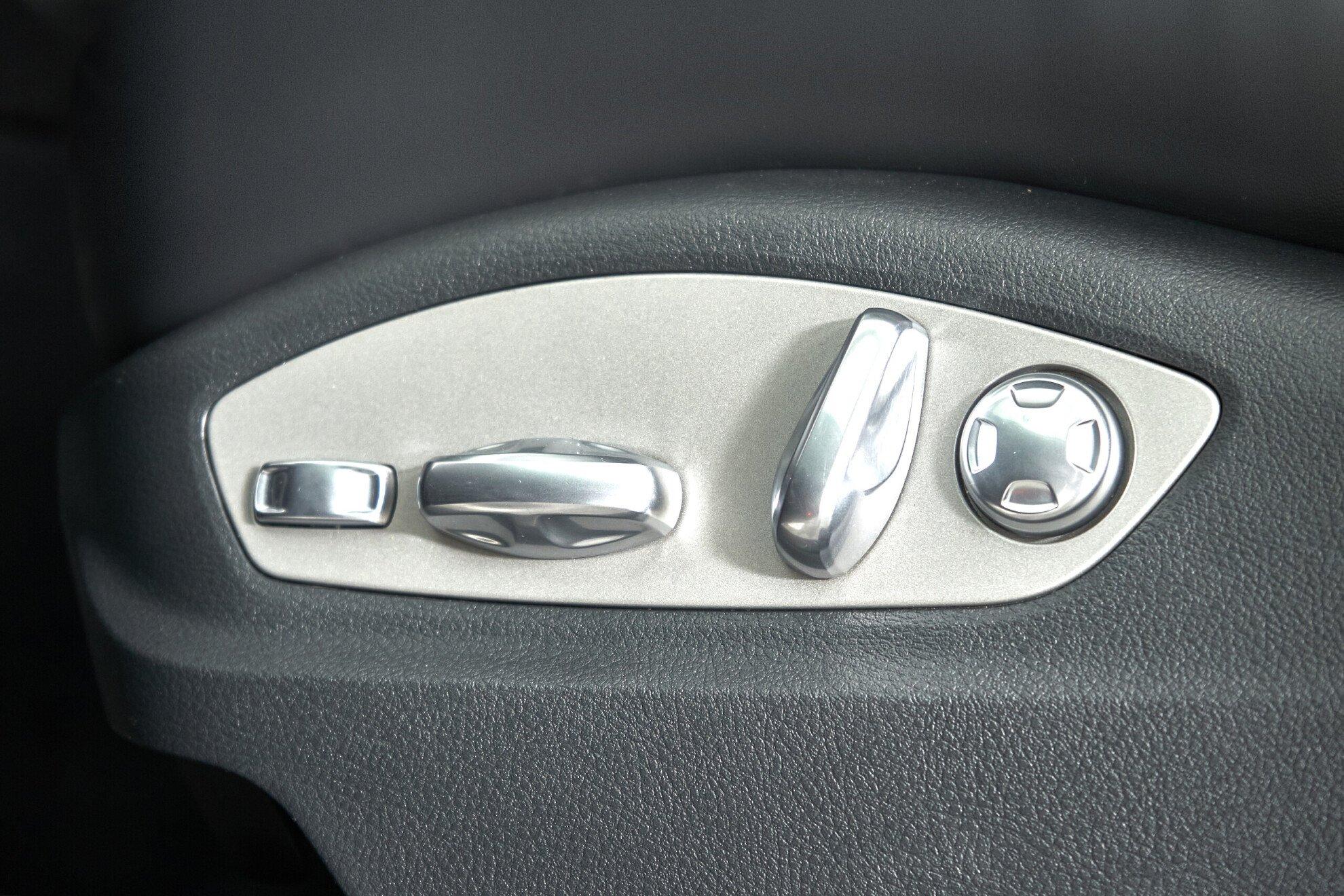 Porsche Cayenne 2012, черный