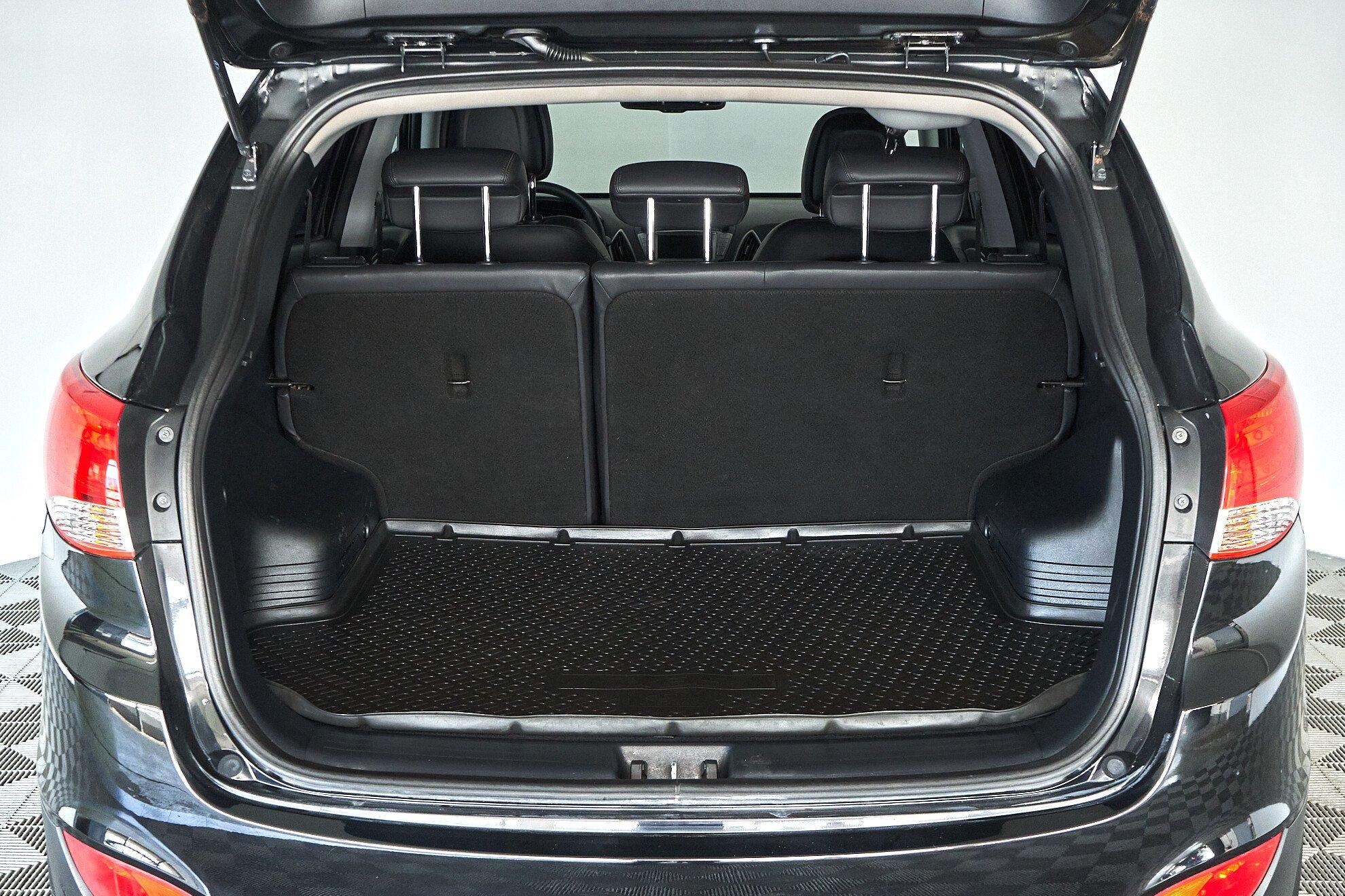 Hyundai ix35 2010, черный