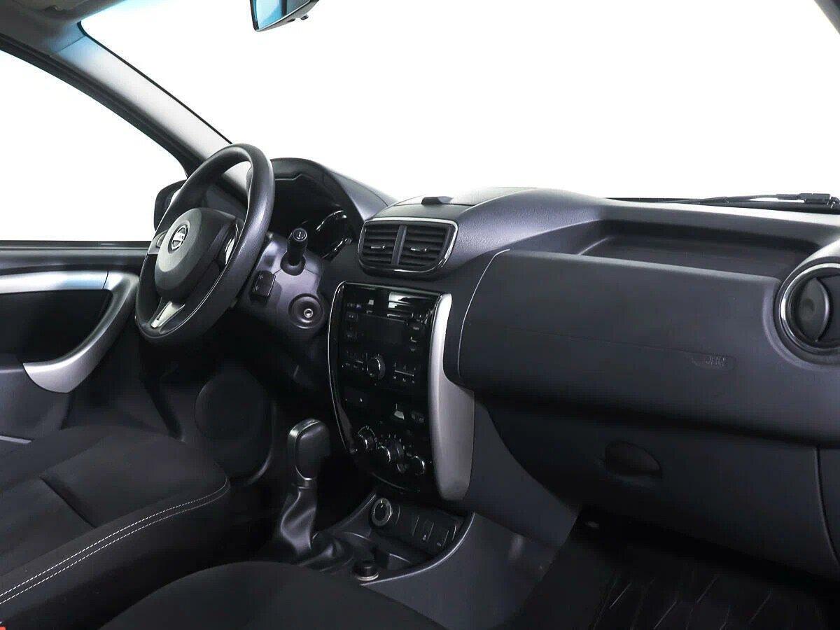 Nissan Terrano 2020, серый