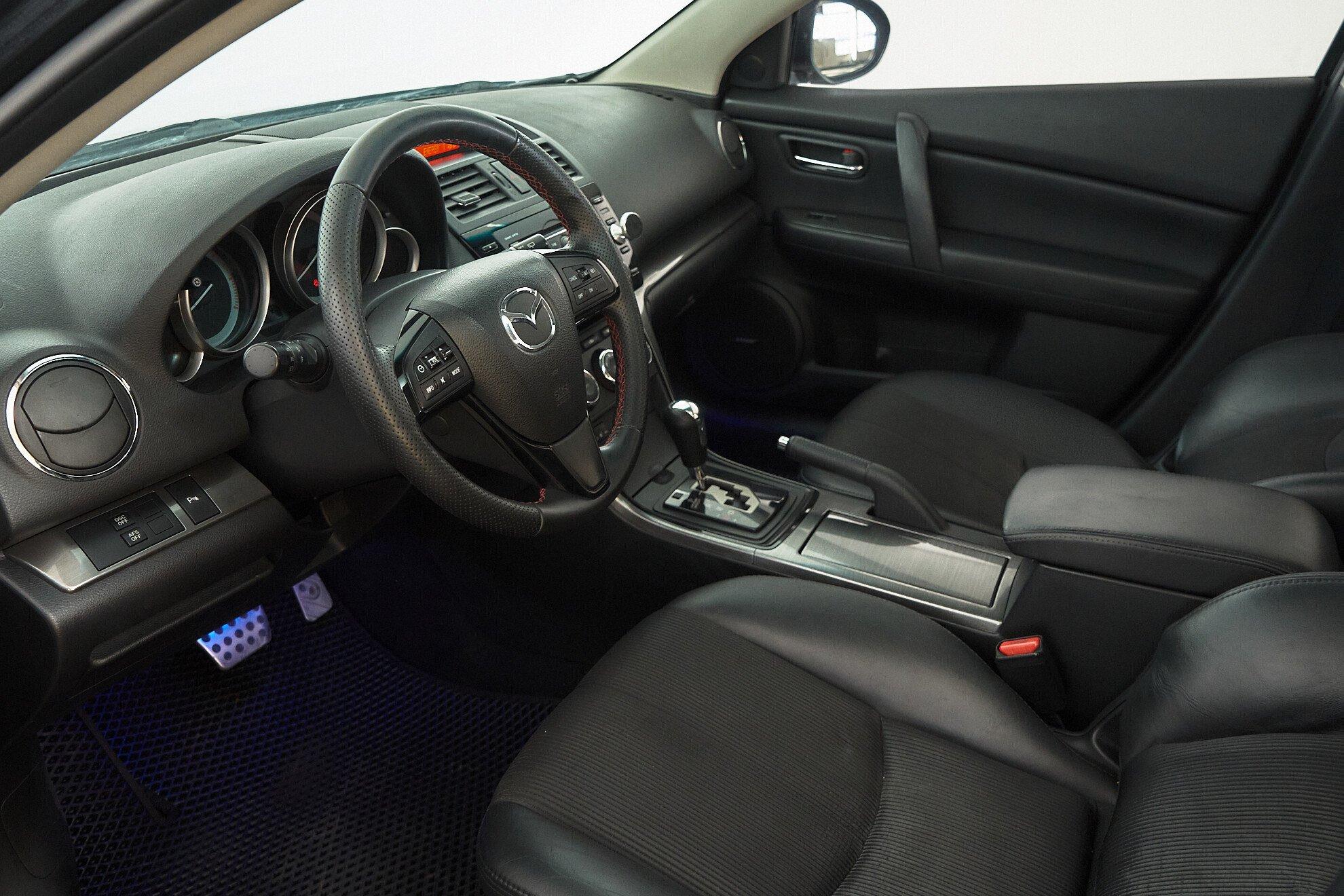Mazda 6 2011, черный