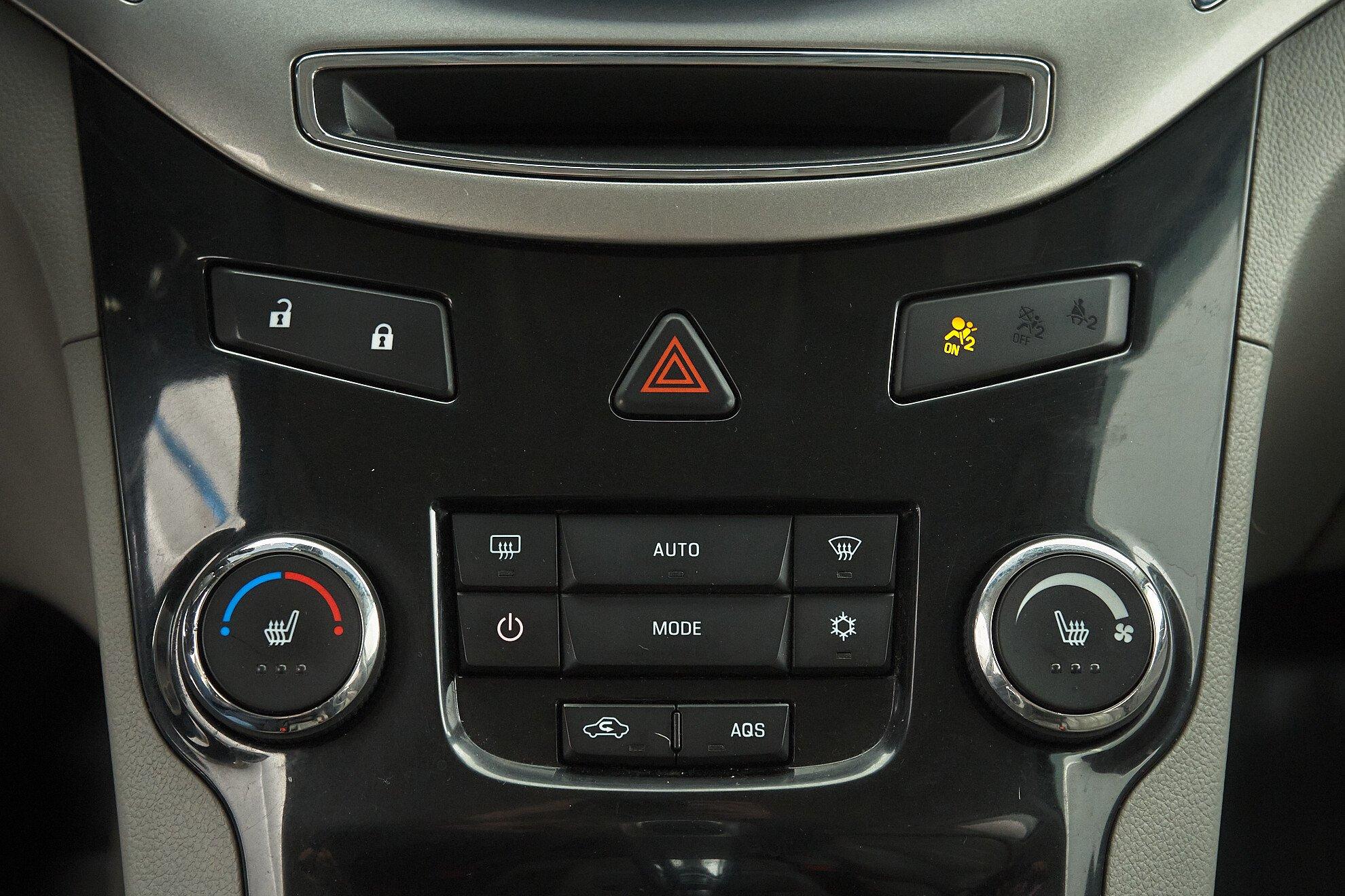 Chevrolet Orlando 2014, белый