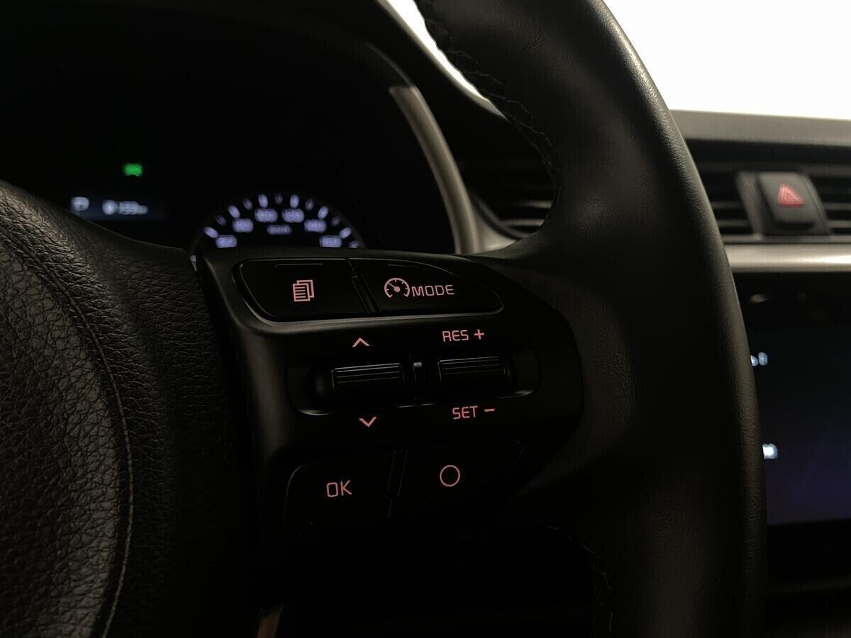 Kia Rio 2021, белый