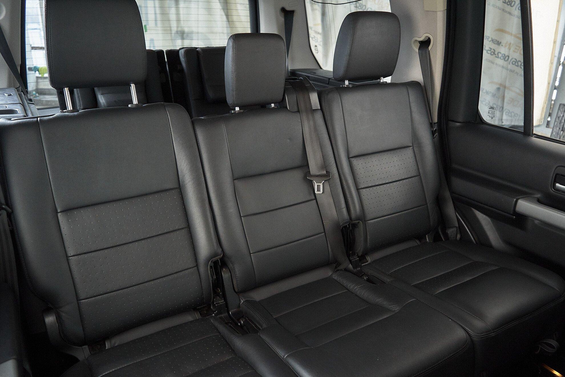 Land Rover Discovery 2008, черный