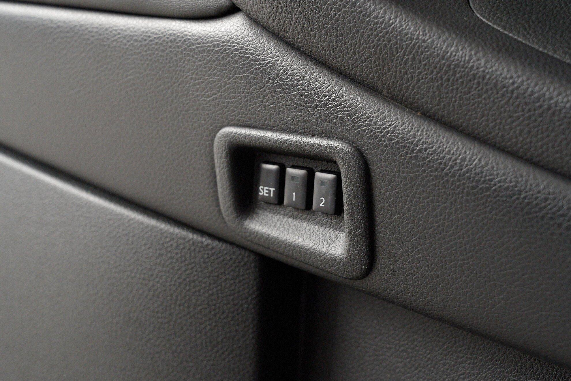 Nissan Murano 2012, бежевый