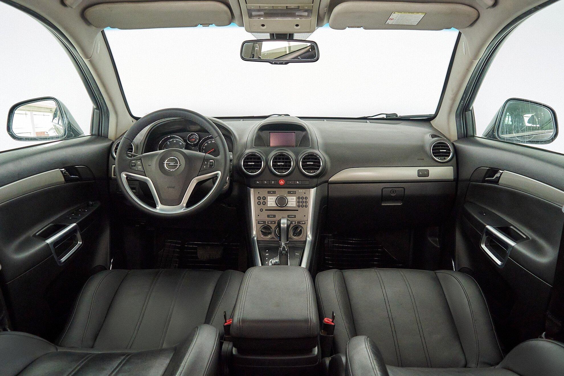 Opel Antara 2013, черный
