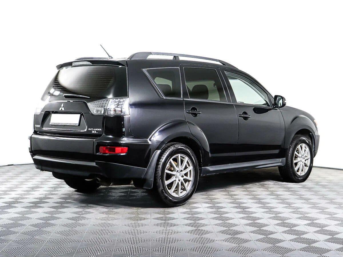 Mitsubishi Outlander 2011, черный