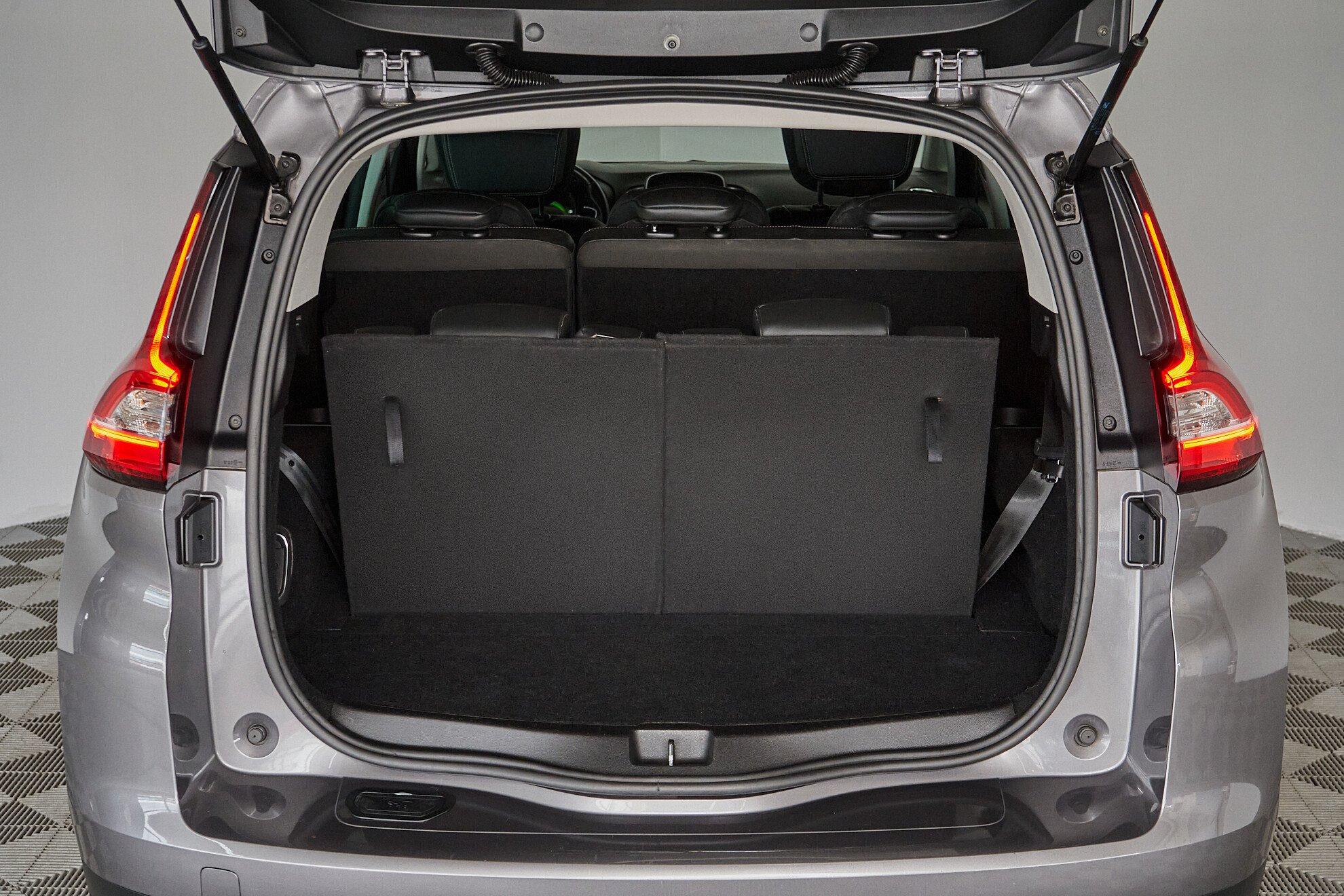 Renault Scenic 2018, серый