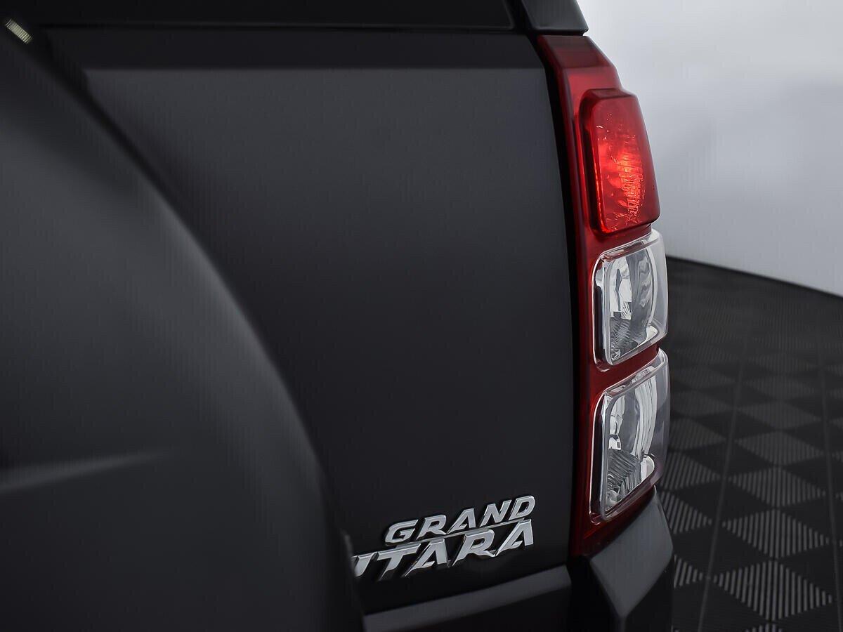 Suzuki Grand Vitara 2014, серый