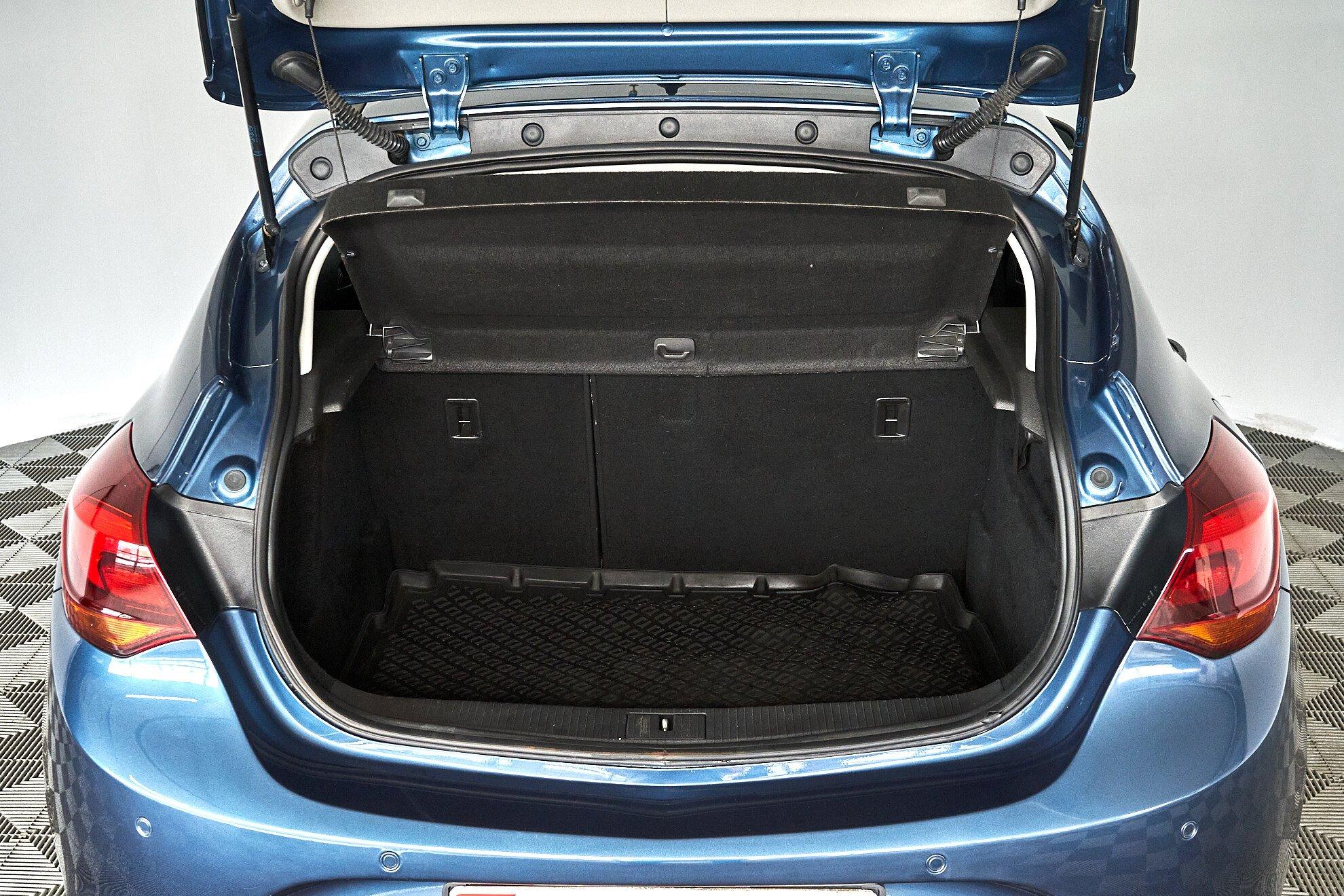 Opel Astra 2013, синий
