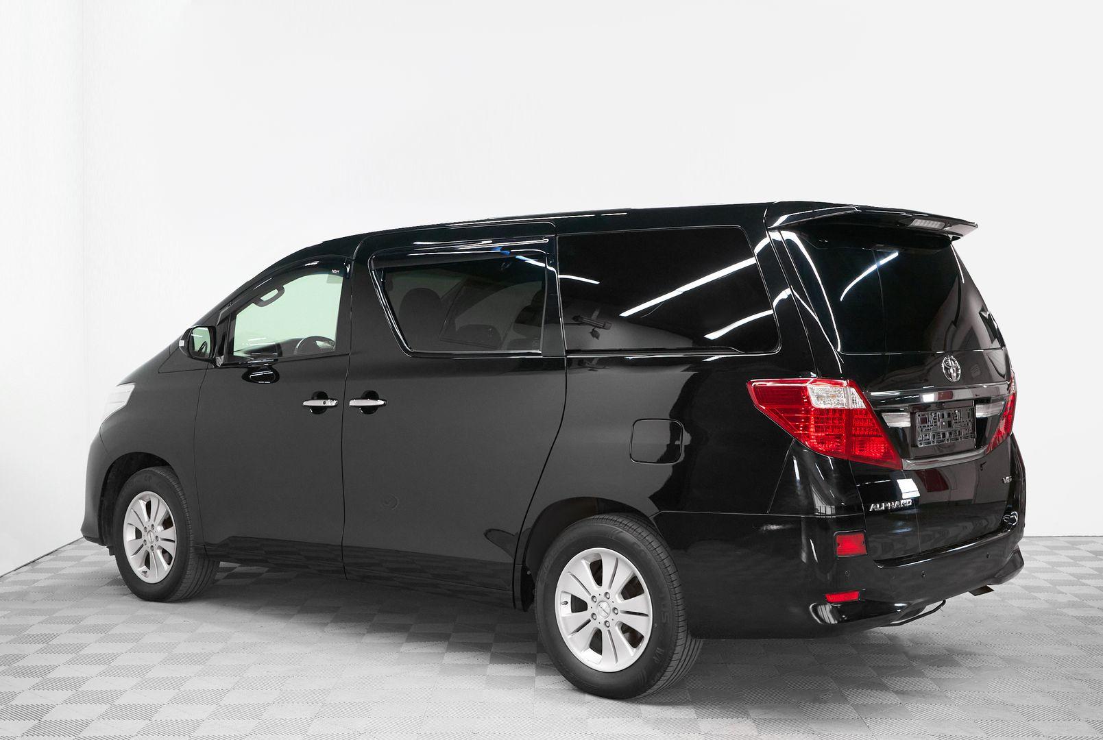 Toyota Alphard 2012, черный