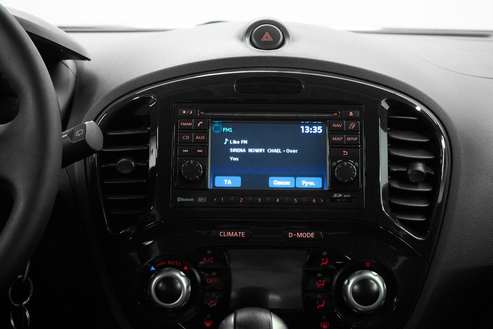 Nissan Juke 2012, коричневый