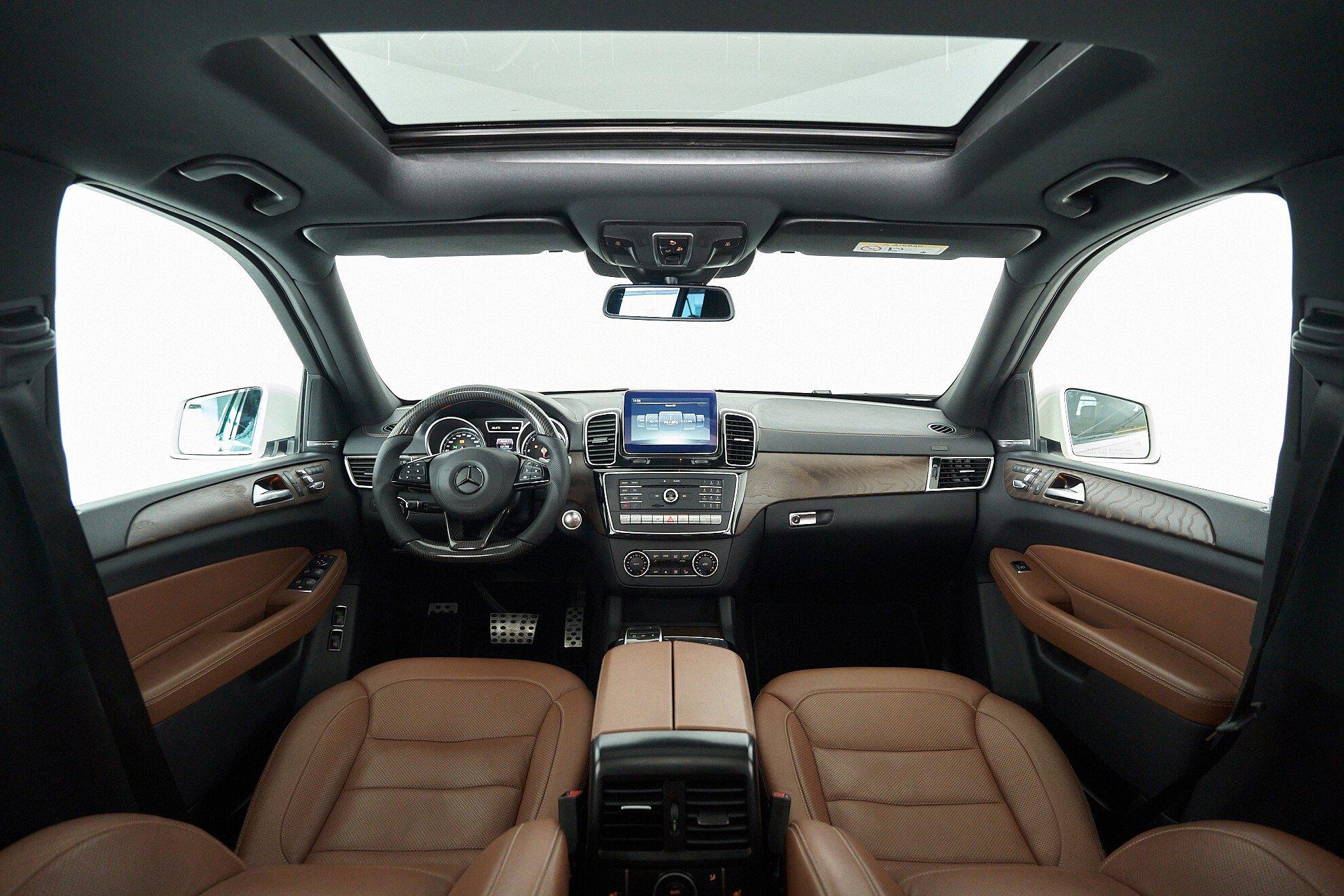 Mercedes-Benz GLS 2016, белый