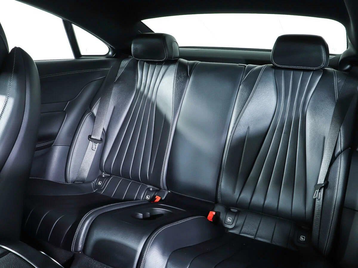 Mercedes-Benz E-Класс 2019, серебряный