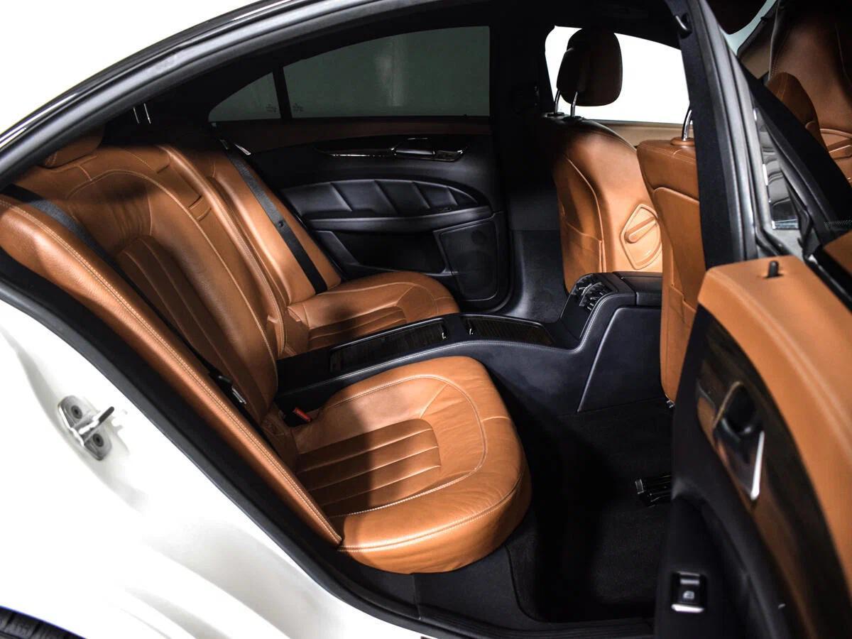 Mercedes-Benz CLS 2017, белый