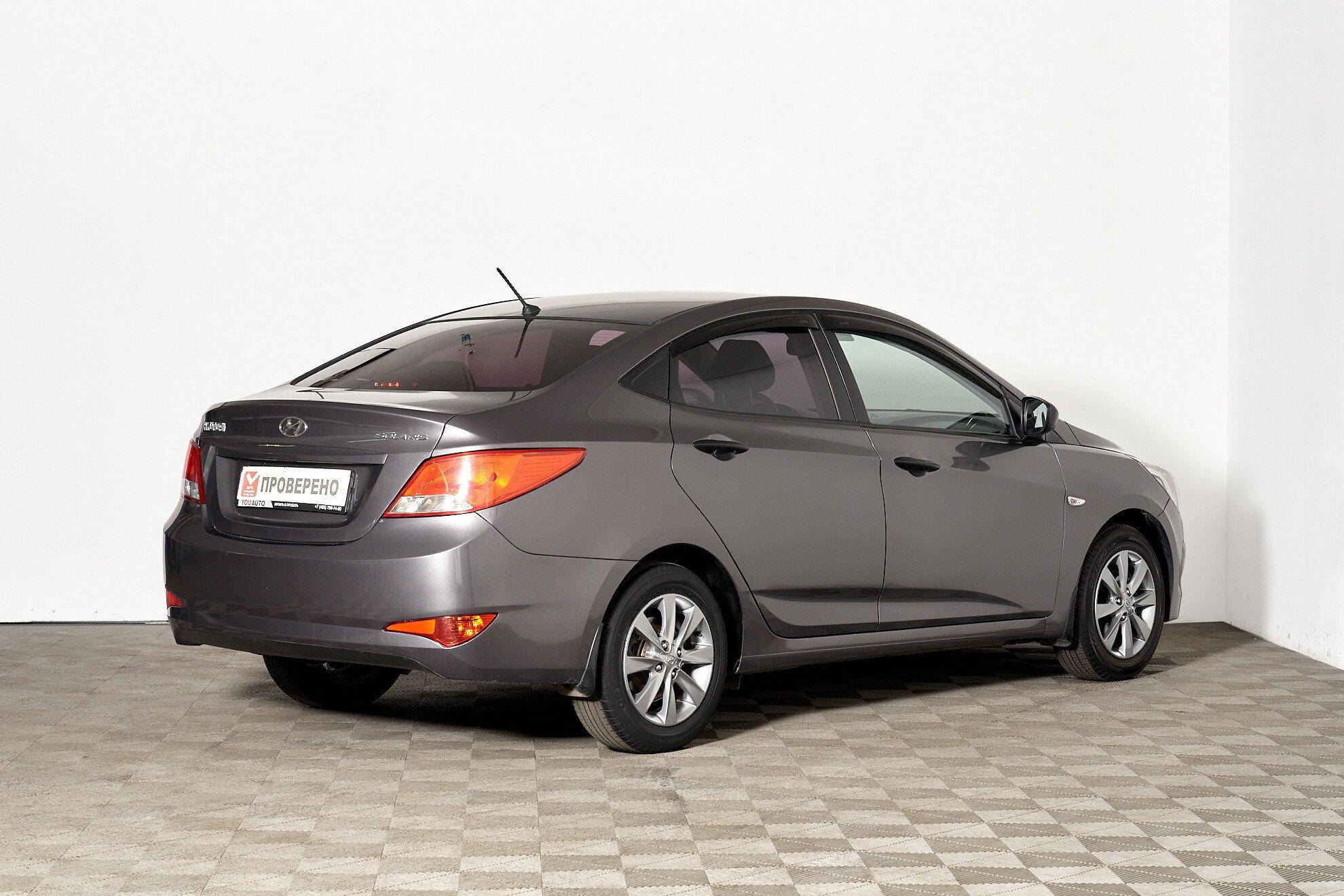 Hyundai Solaris 2015, серый