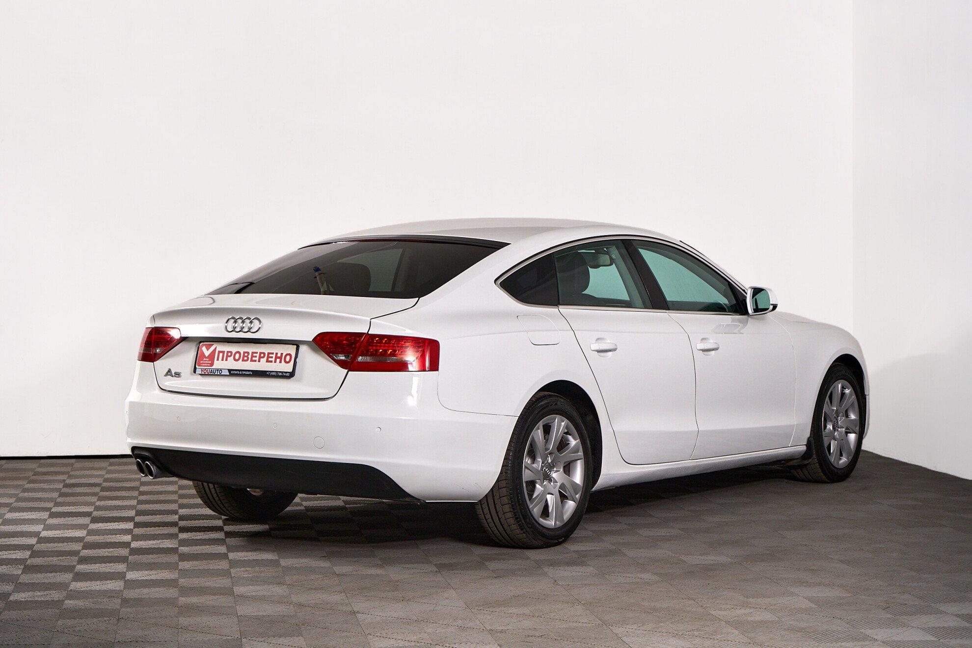 Audi A5 2011, белый