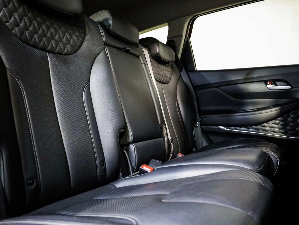 Hyundai Santa Fe 2019, красный