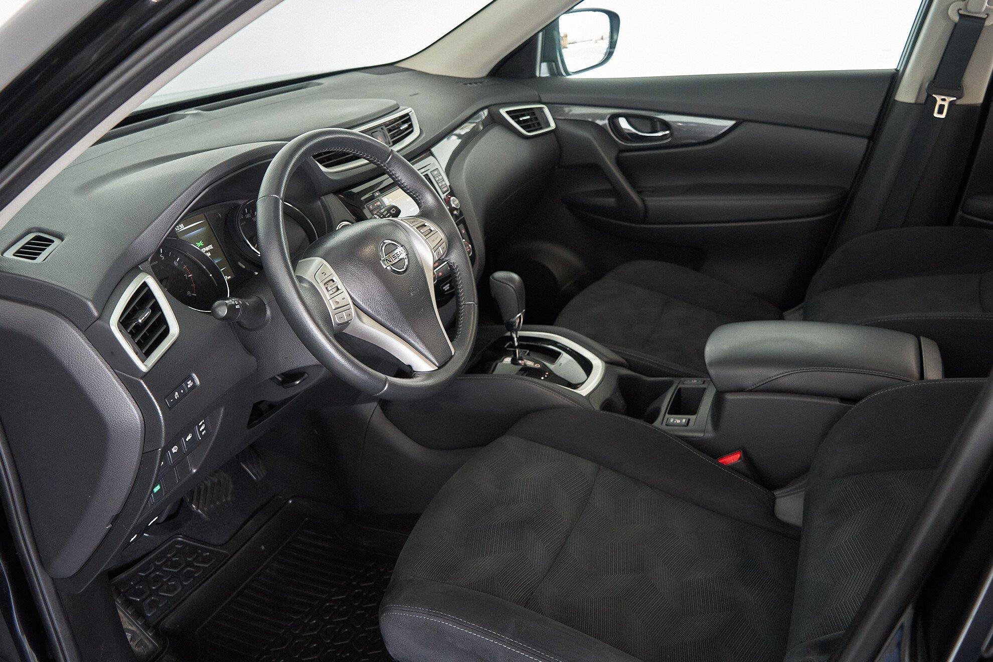Nissan X-Trail 2017, черный