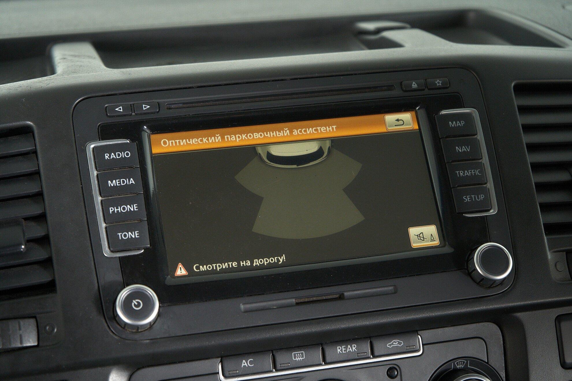 Volkswagen Caravelle 2012, черный